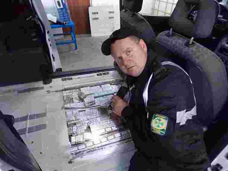 Поляк вивозив через Україну до Болгарії цигарки на 39 тис. грн