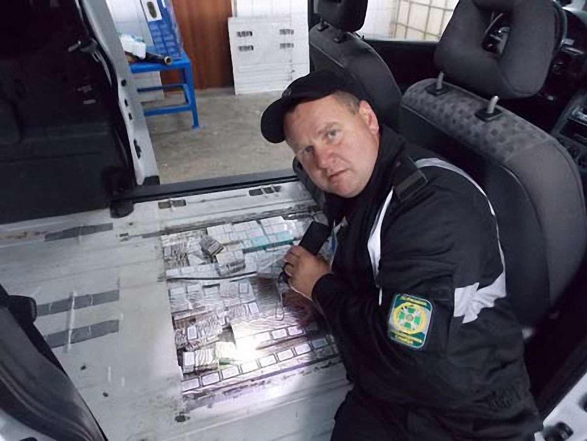 Поляк вивозив через Україну до Болгарії цигарки на 39 тис. грн