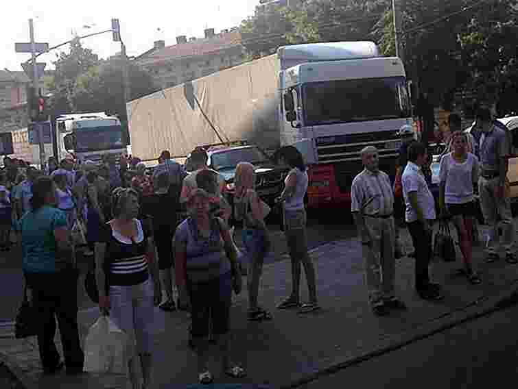 Водія вантажівки, що потрапила в ДТП у центрі Львова, покарають