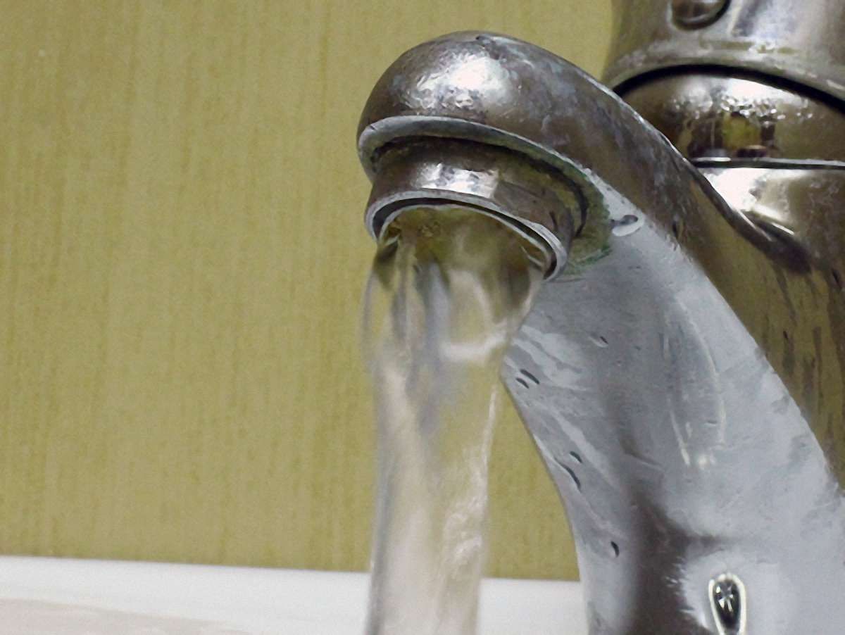 Львів’яни знову з водою: водогін біля Бартатова відремонтували