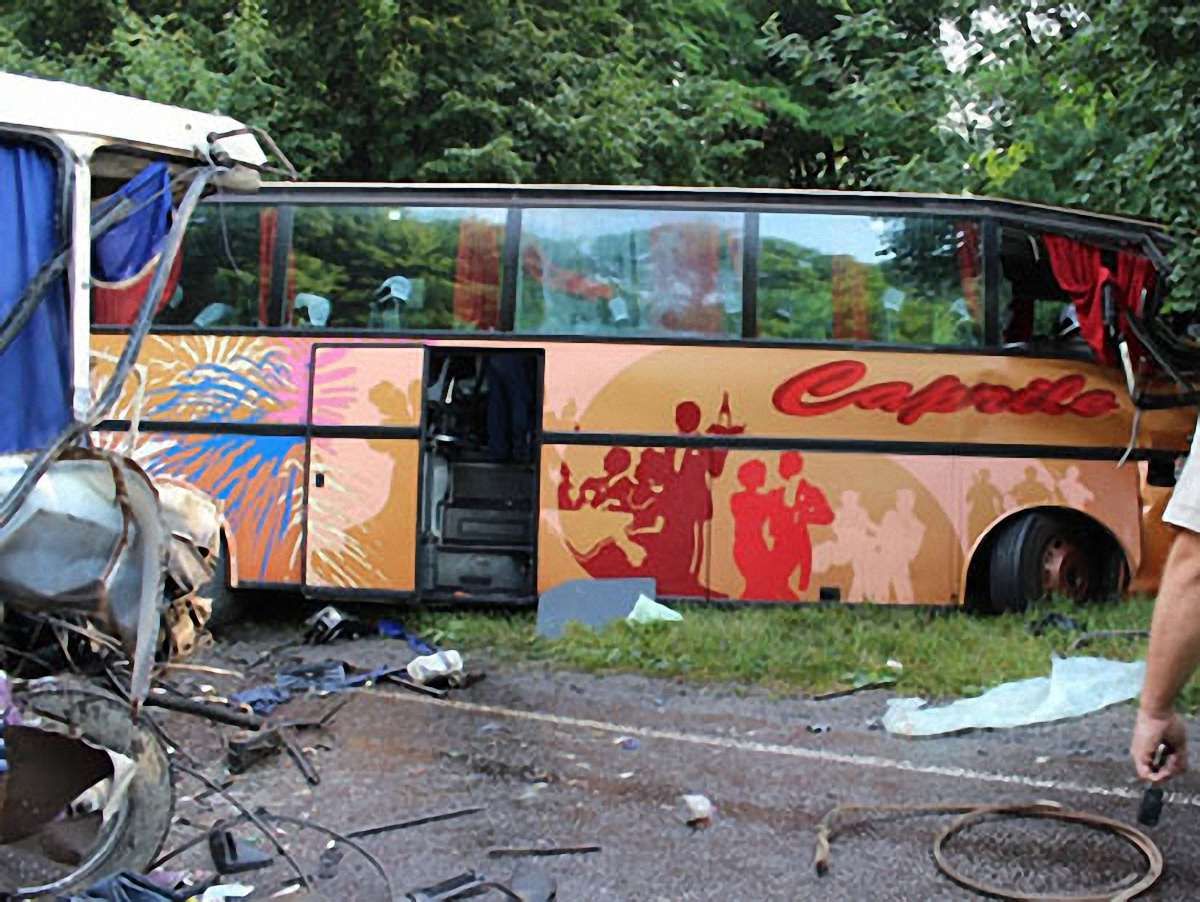 Міліція почала розслідування аварії з 8 загиблими на Волині