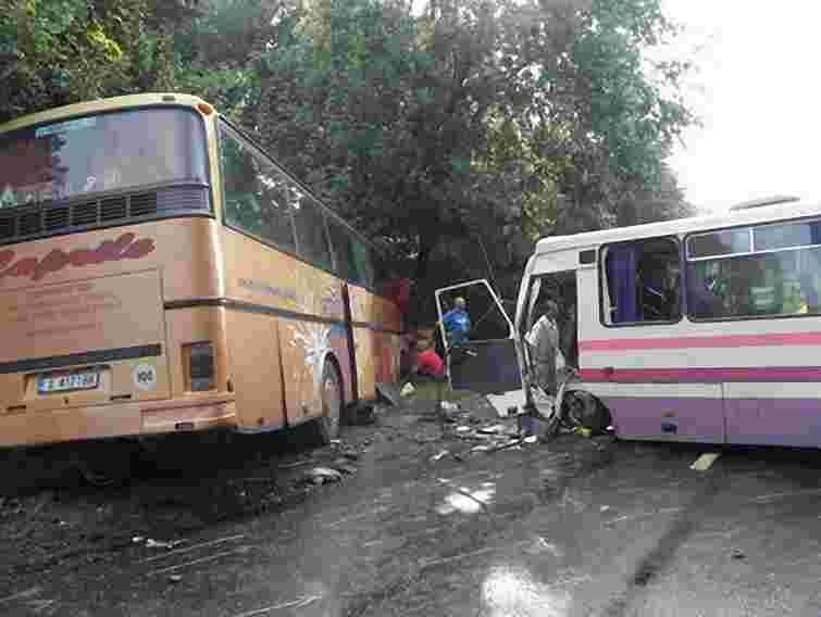 4 травмованих у ДТП на Волині у дуже важкому стані, – лікар