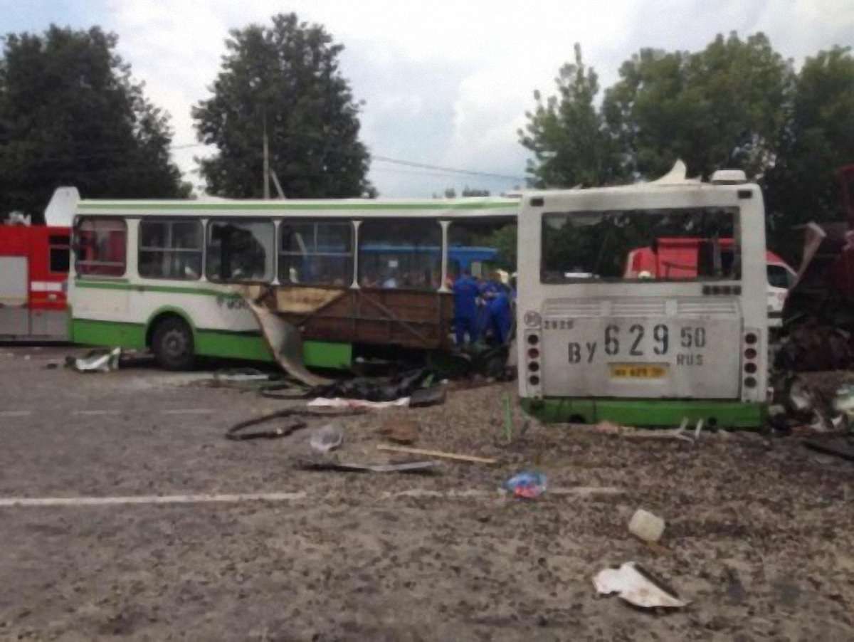 У ДТП в Москві загинуло 14 людей, травмовано 43