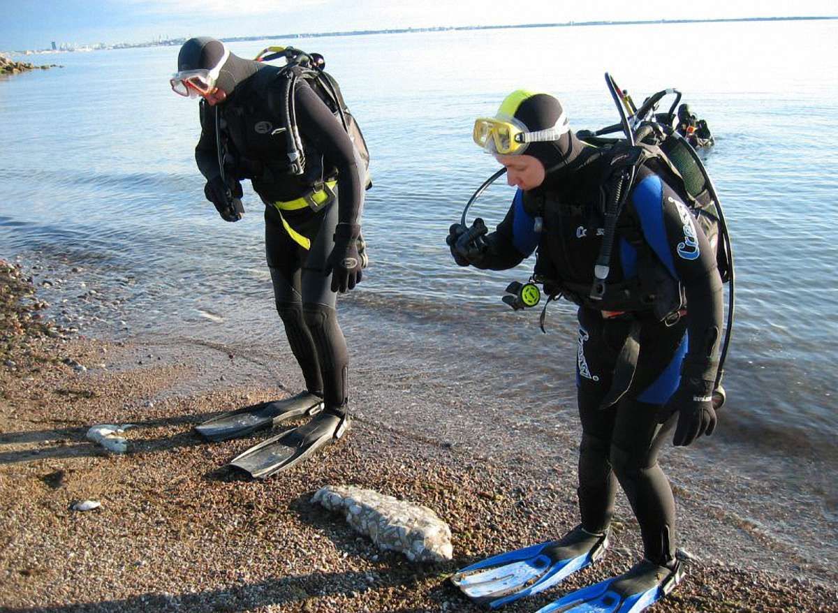 Підлітка з Львівщини, що втопився у морі, шукають третій тиждень