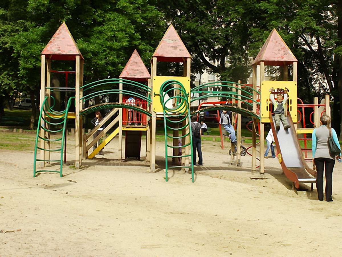 У львівському парку імені Франка відкриють дитячий майданчик
