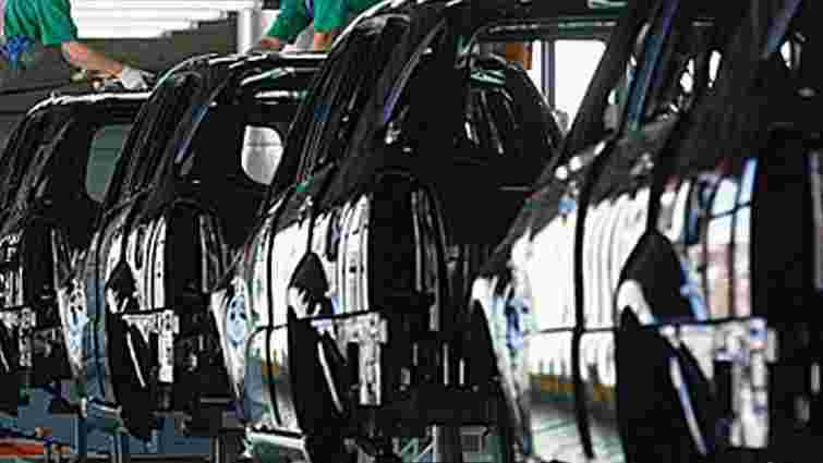 Виробництво легкових автомобілів в Україні скоротилося на 54%