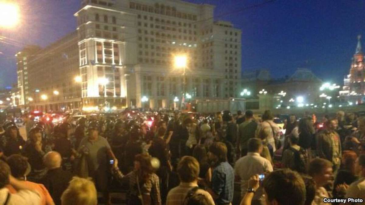 У Москві затримали понад 200 учасників акції на підтримку Навального