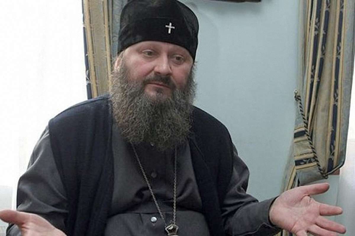 Настоятель Лаври про свій «Мерседес»: А на чому мені їздити?