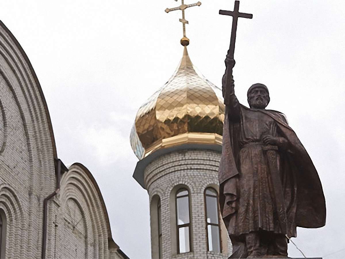 У Харкові відкрили пам'ятник князю Володимиру. Фото