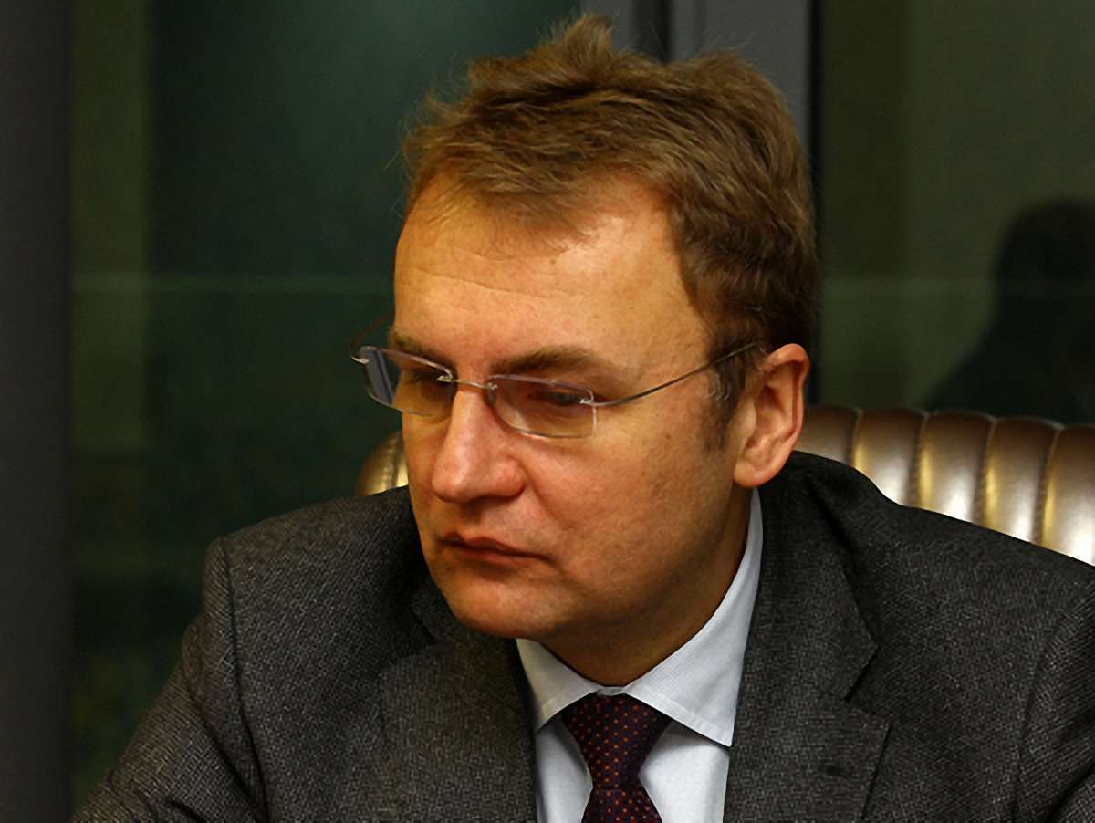 Садовий не знає, кому вигідно закрити консульство Нідерландів у Львові