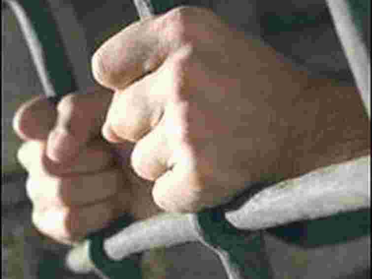 На Луганщині начальник колонії залучав в’язнів до будівництва свого будинку