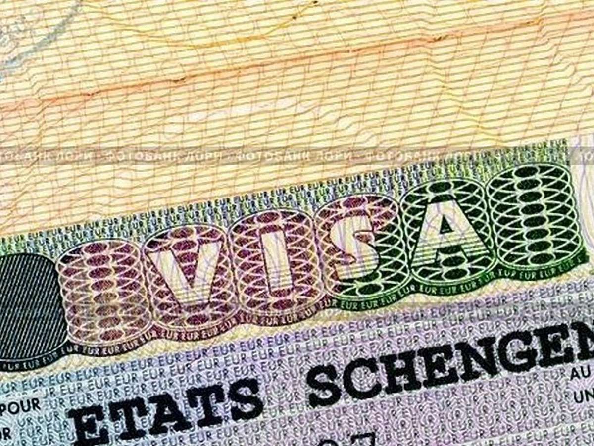 У МЗС радять звертатися у відомство, якщо відмова у візі - невмотивована  