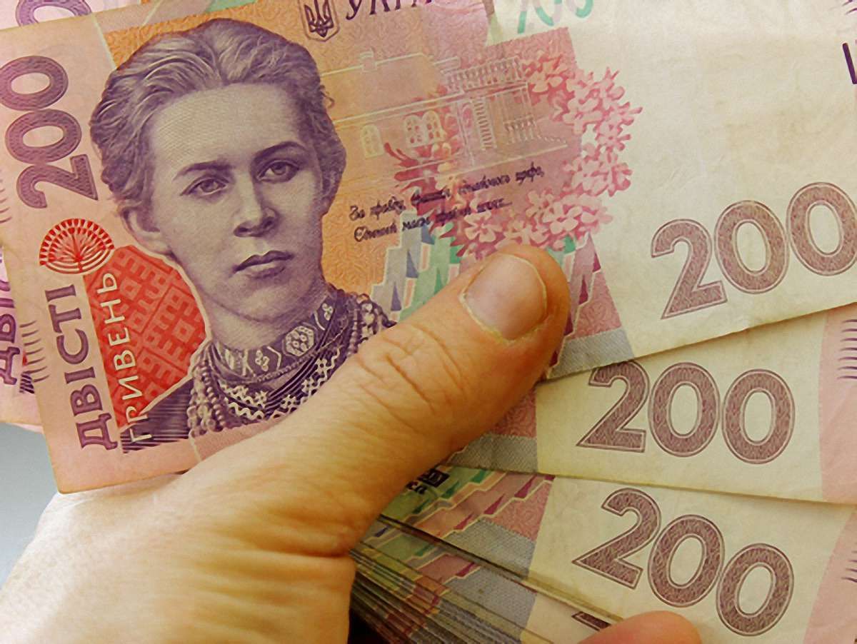 У Львові частину коштів на купівлю трамваїв витратять на меблі