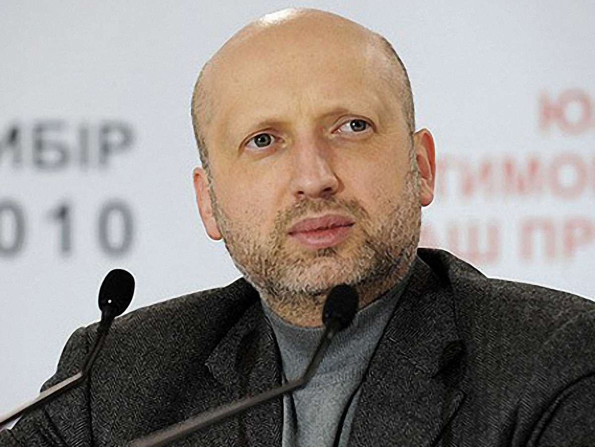 У справі Слюсарчука суд сьогодні допитає Турчинова