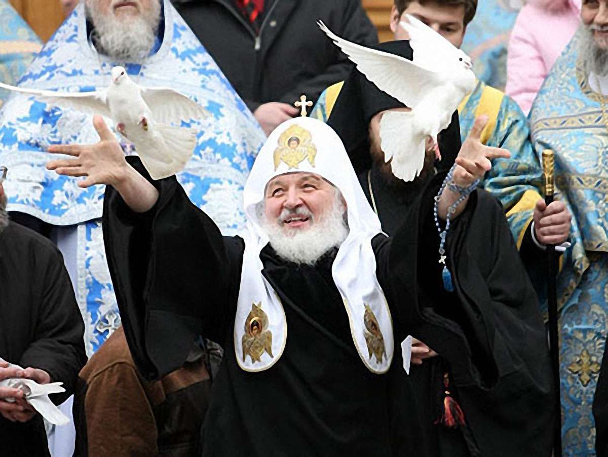 Кім Чен Кіріл або Благословенні рейки, по яких ти проїхав