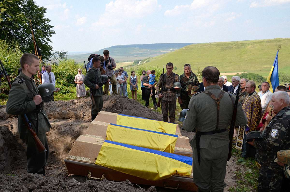 На Львівщині перепоховали 16 вояків дивізії «Галичина»
