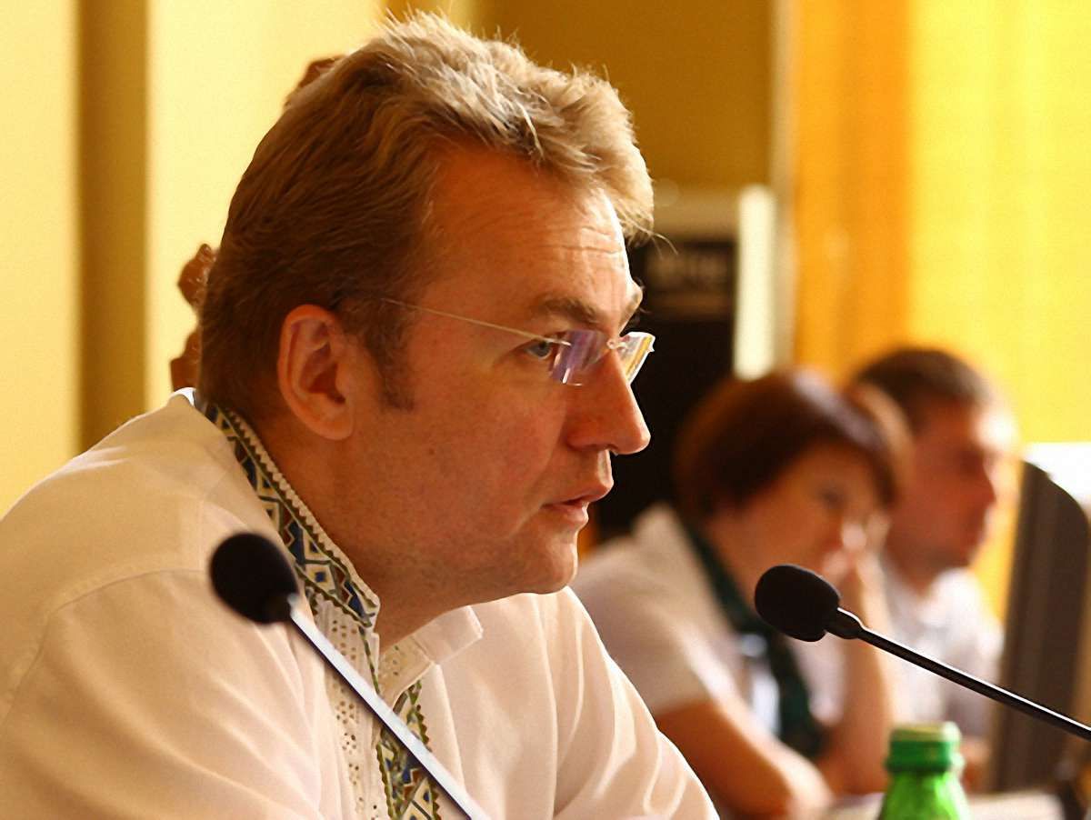 Мер Львова ветував 17 ухвал