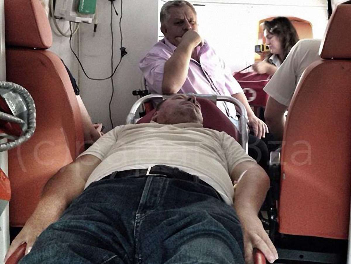 Ректора Мельника примусово привезли до суду