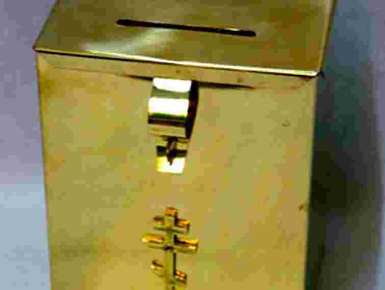 У Чернігові в священика вкрали по 100 тисяч у доларах, євро і гривні