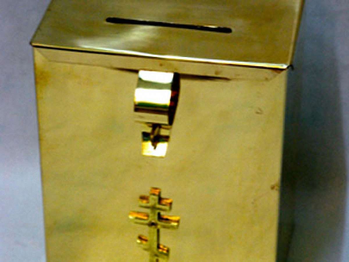 У Чернігові в священика вкрали по 100 тисяч у доларах, євро і гривні