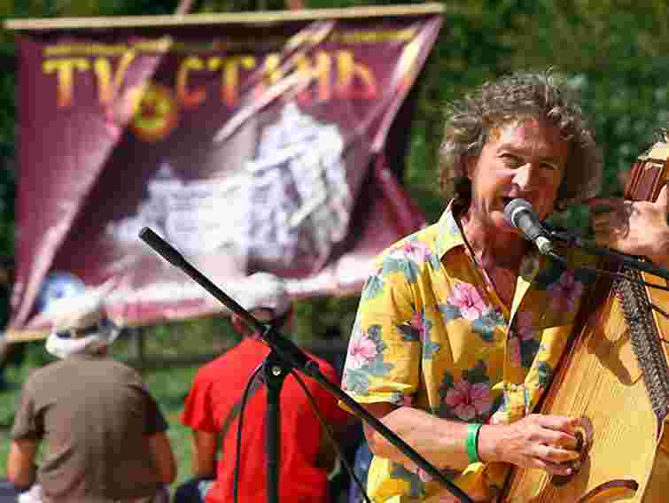 «Ту Стань!-2013»: вуличні музики та середньовічний спортзал