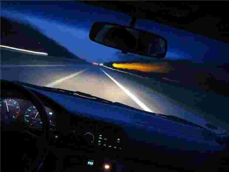 На Донеччині міліціонер збив двох чоловіків: одного - на смерть