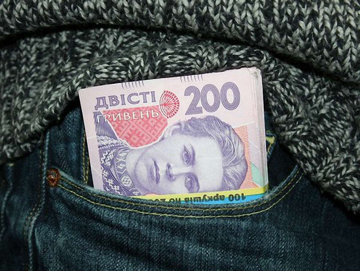 Благодійні внески у вишах можуть заборонити вже у вересні