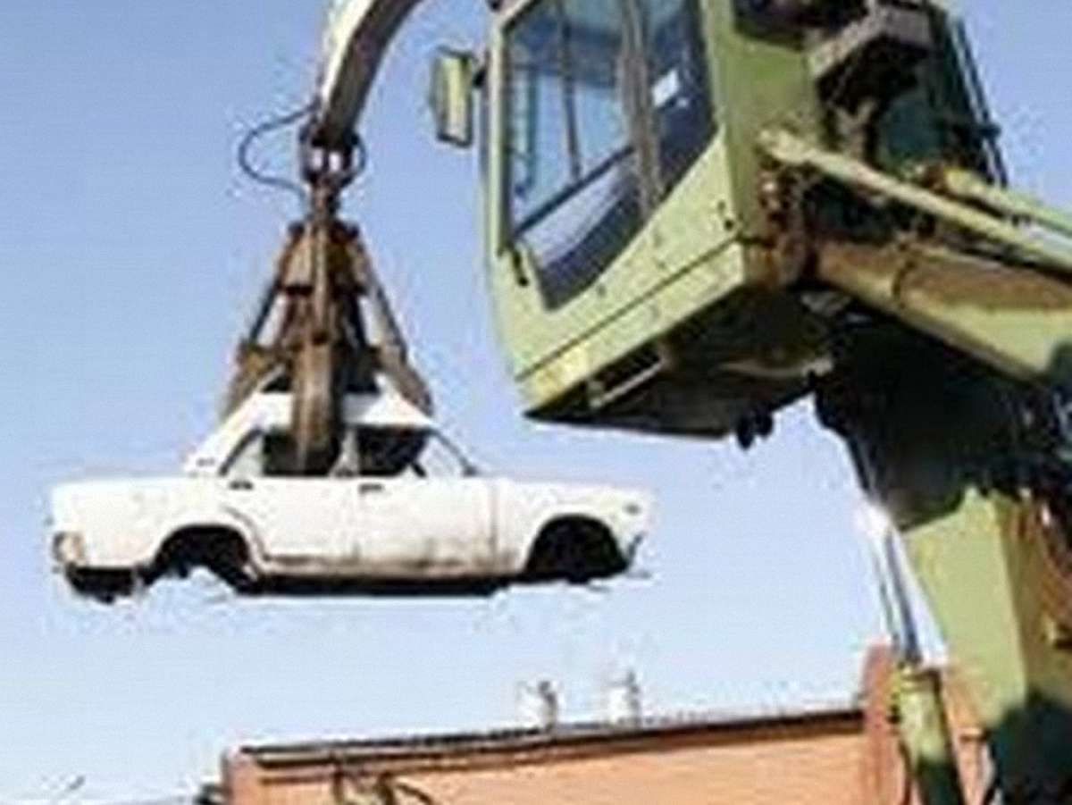 Утилізаційний податок: автовиробники можуть зупинити свої потужності