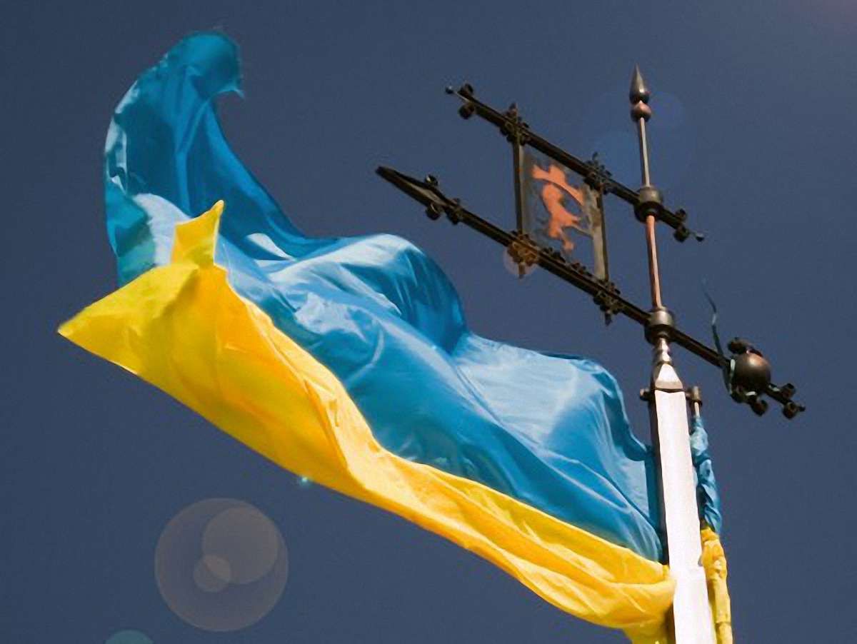 61% українців вважають святом День Незалежності, 6% воліли б ходити на роботу