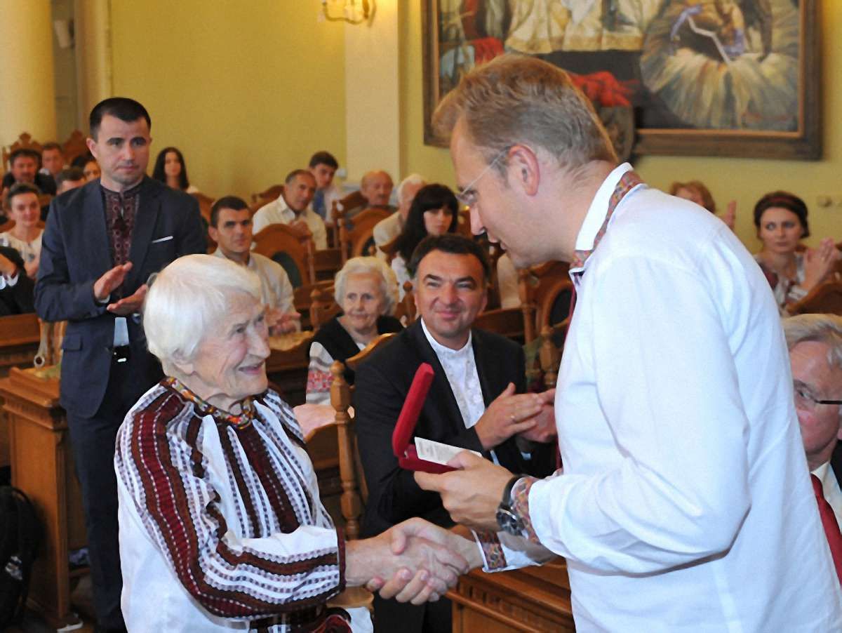 Почесний знак Святого Юрія отримала 96-річна львів’янка-політв’язень