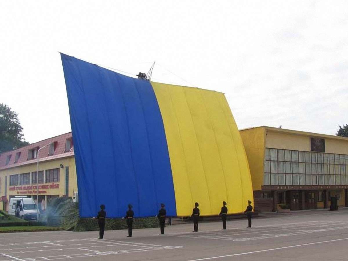 У Львові до Дня незалежності відзначили три найкращі гімназії