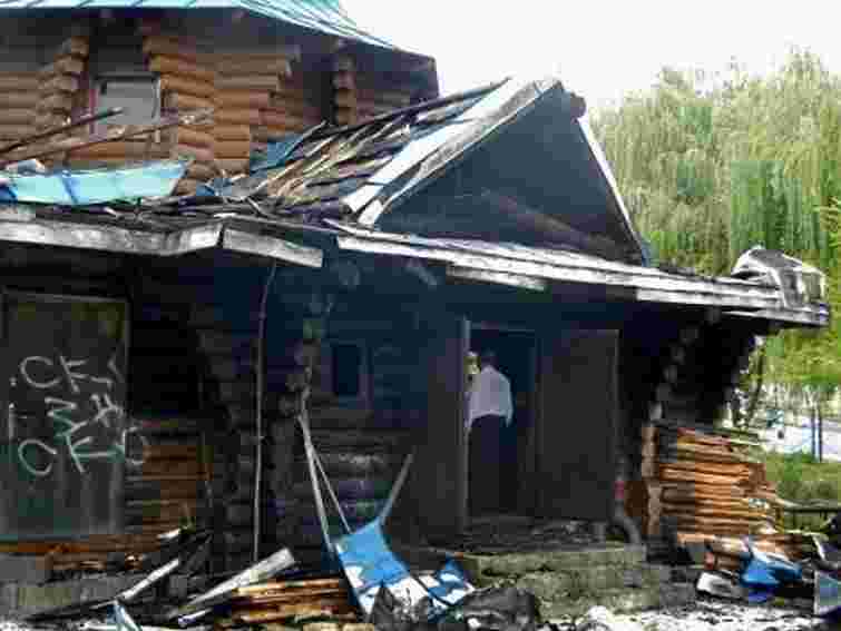 Невідомі підпалили храм у Києві . Фото