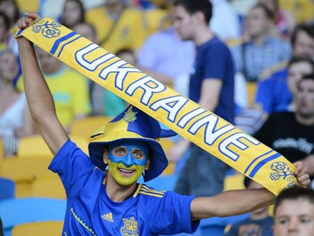 45% футбольних вболівальників проти об’єднання українського та російського чемпіонатів