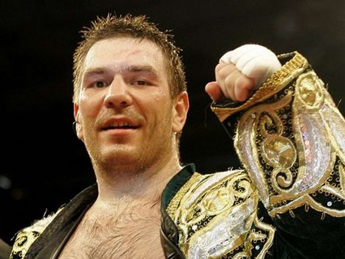 На розігріві бою Кличко - Повєткін виступить екс-чемпіон світу