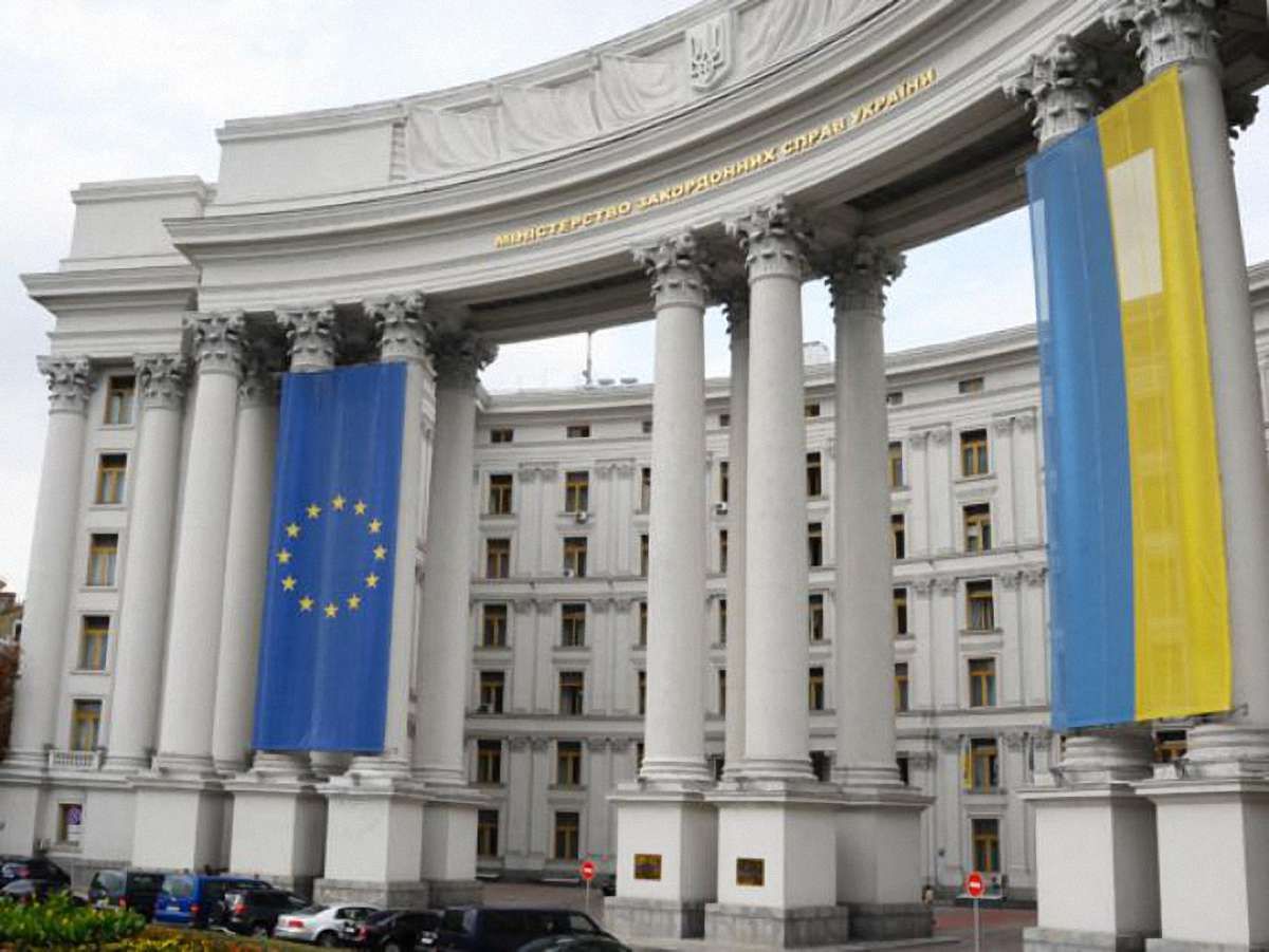 Близько 400 українців залишаються у Сирії, – МЗС 