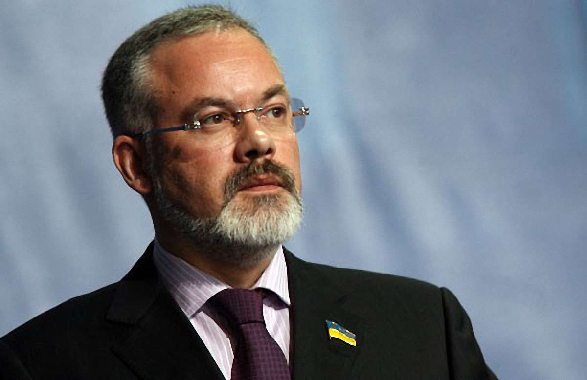 МОН працює над електронним студентським квитком, - Табачник