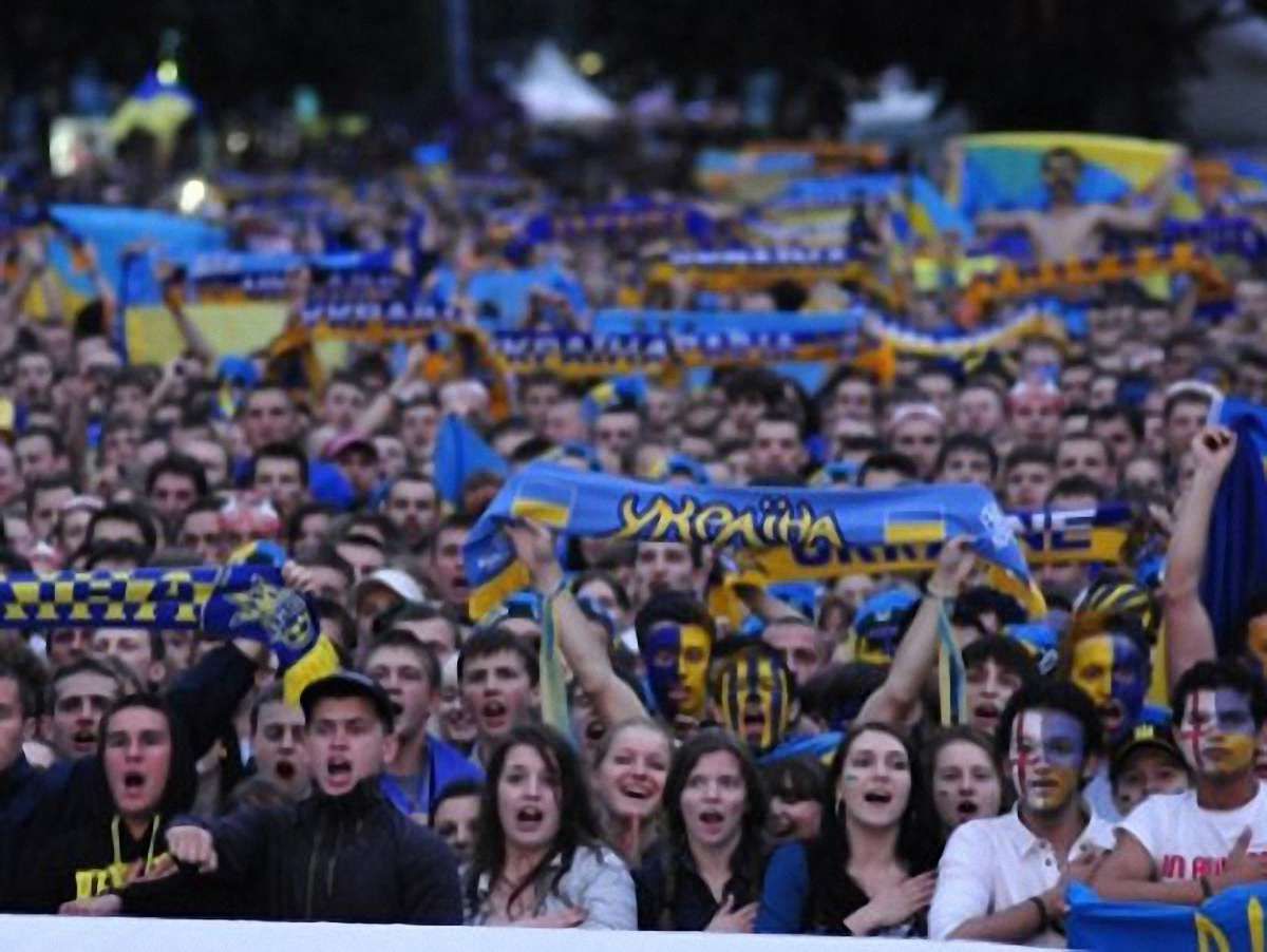 Матч Україна-Англія львів’яни можуть подивитись у фан-зоні
