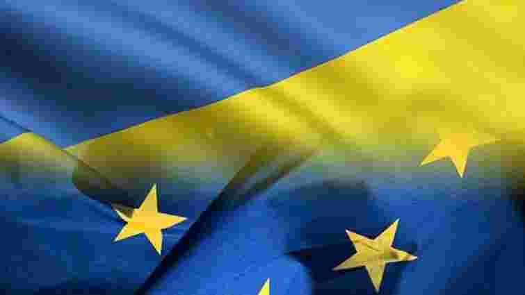 Вісім країн виступили проти тиску на Україну