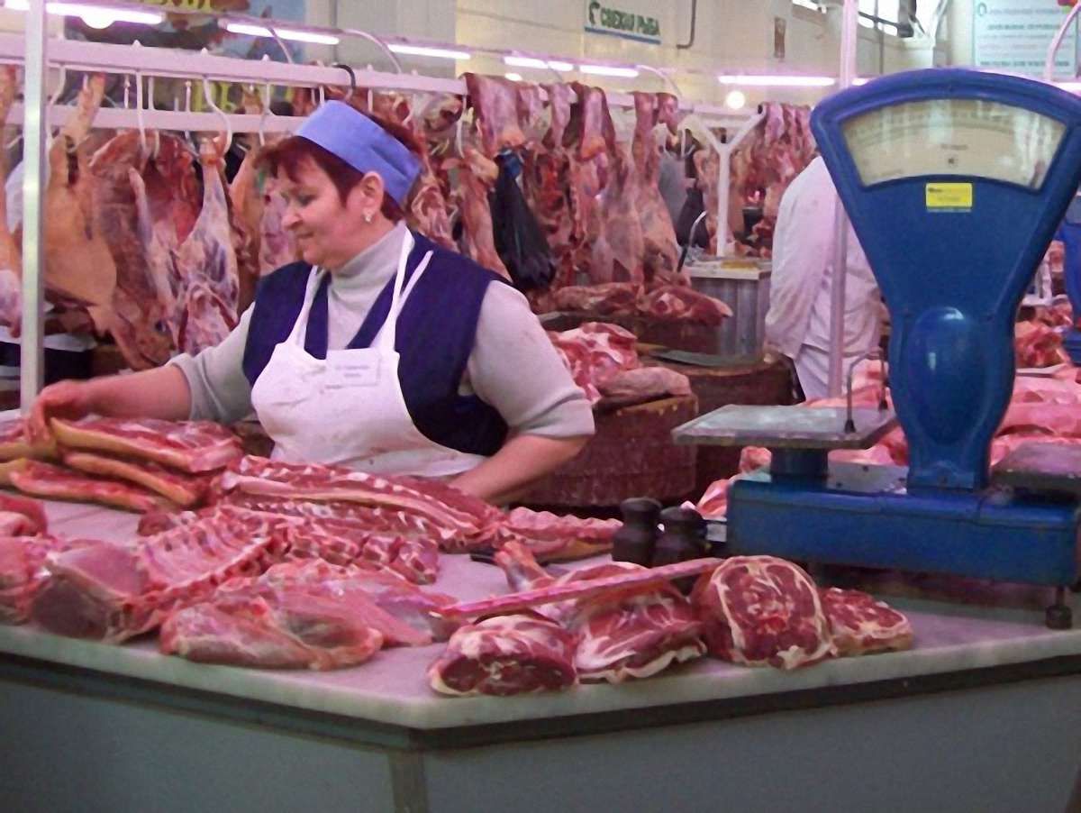Київські посадовці збирали данину з продавців м'яса на місцевих ринках