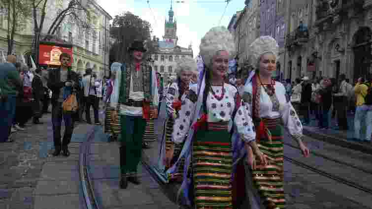 Гастрономічний фестиваль «Львівська забава» розпочали парадом
