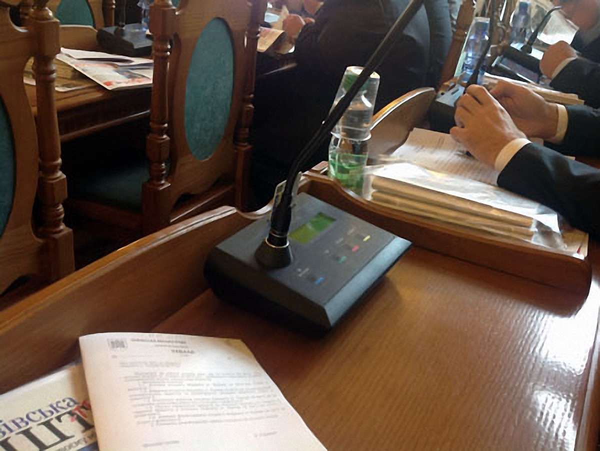 Депутатам Львова купили систему для голосування за 280 тис. грн. Фото