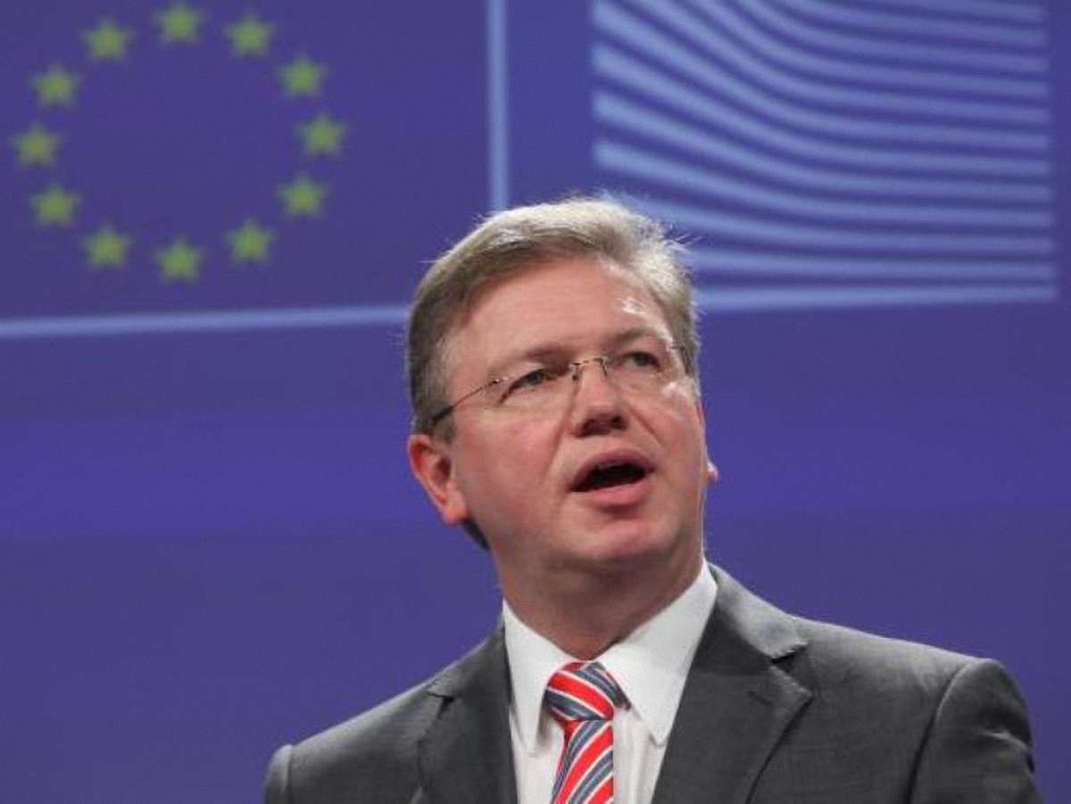 Комісар ЄС закликав українську владу співпрацювати з опозицією