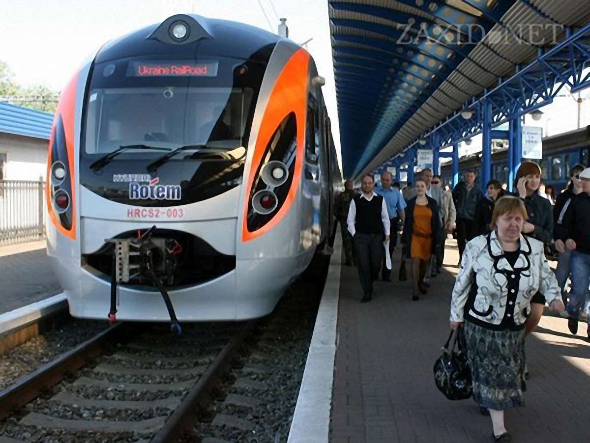 «Укрзалізниця» скасує один з потягів Hyundai