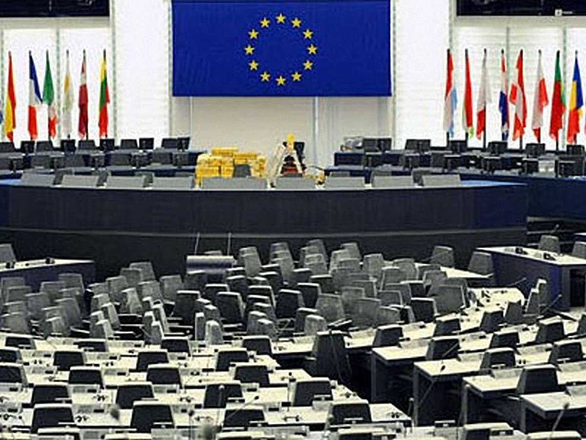 Звіт місії Кокса-Квасневського Європарламент заслухає в листопаді