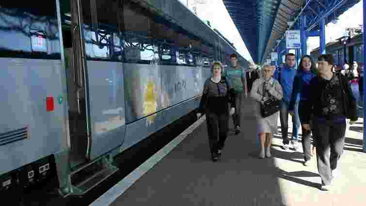 З 1 жовтня ціни на залізничні квитки в Україні зростуть на 10%