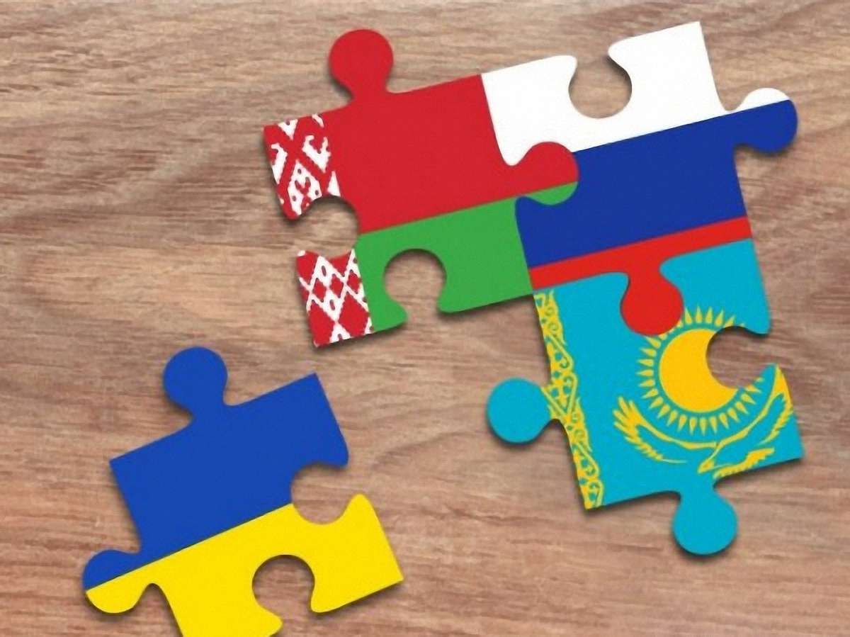 Форма відносин України і МС 3+1 почала працювати, – Азаров