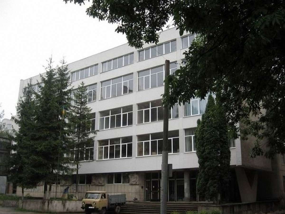 У Львові через вибух газу вибило 14 вікон в академії мистецтв