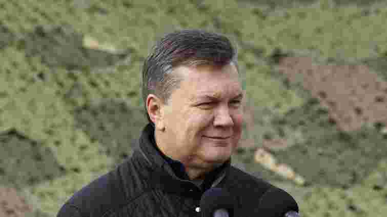 Янукович прилетів на Яворівський полігон вертольотом
