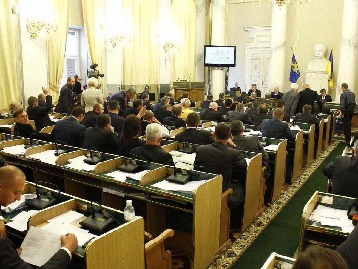 За  розгляд сланцевої угоди в ЛОР проголосували «Батьківщина» і УДАР