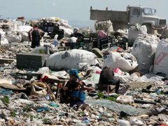 Від викинутої пластикової пляшки в селі до Грибовицького сміттєзвалища 